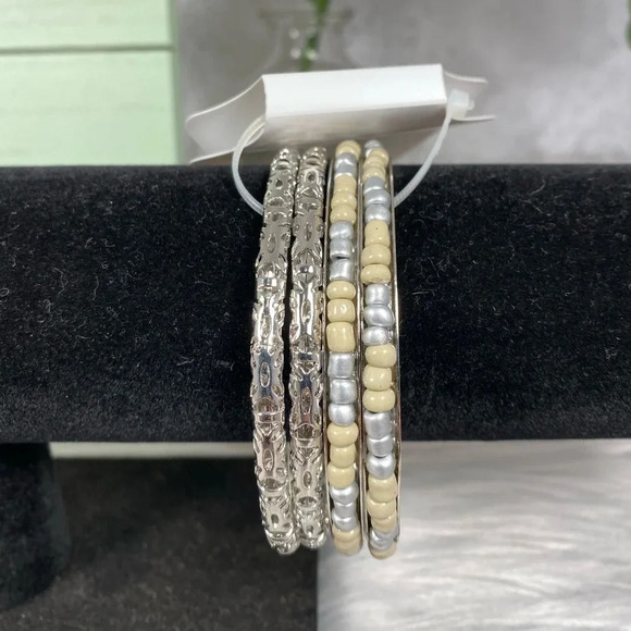 🆕 Color Brand Silver Four Bracelet Set - Picture 2 of 4